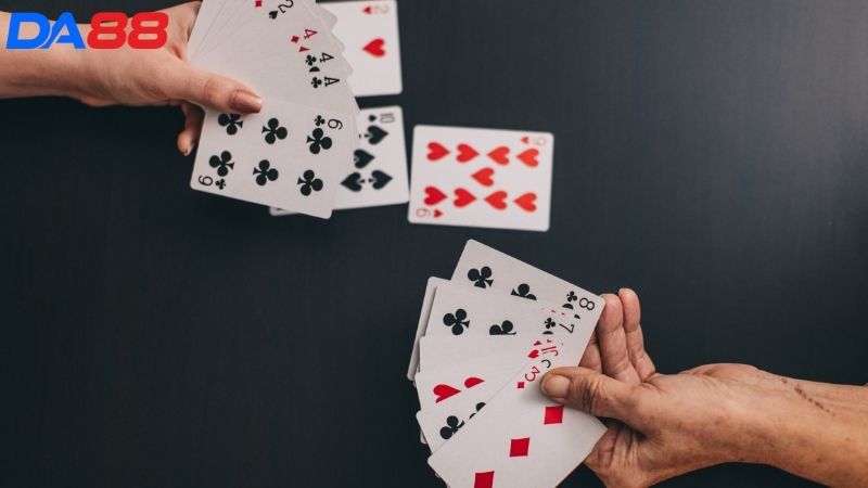 Tiến lên đếm lá